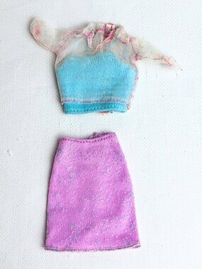 1999 Walking Barbie & baby sister Krissy Skirt & Top Outfit Fashions